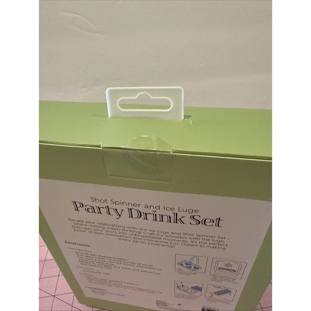 Vivitar Shot Spinner & Ice Luge Party Drink Set Drinking Game - NEW‎